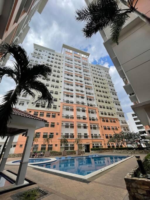 Condo in Malate Manila view 4