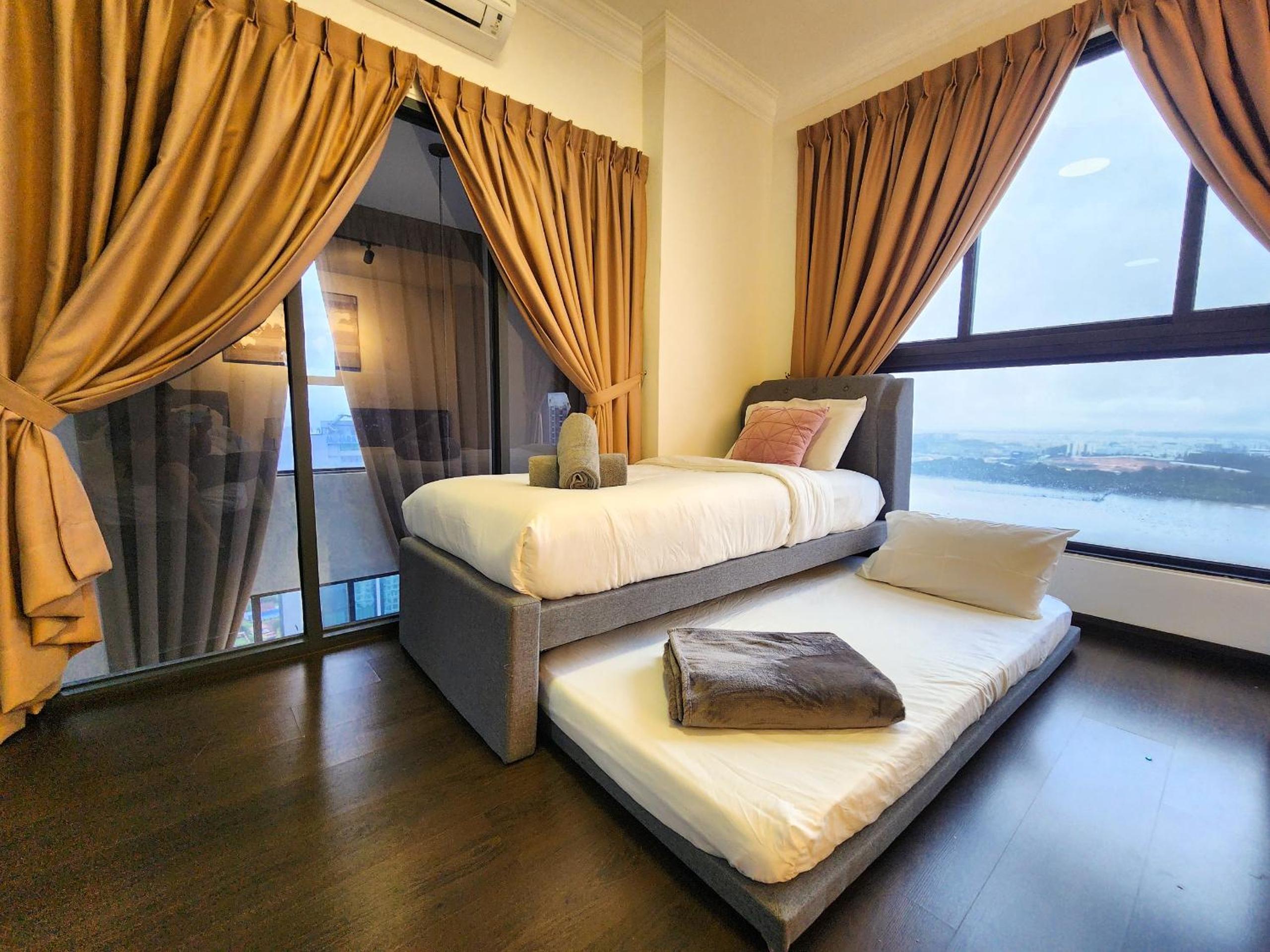 Cozy Loft Suite 2BR JB CIQ 8pax