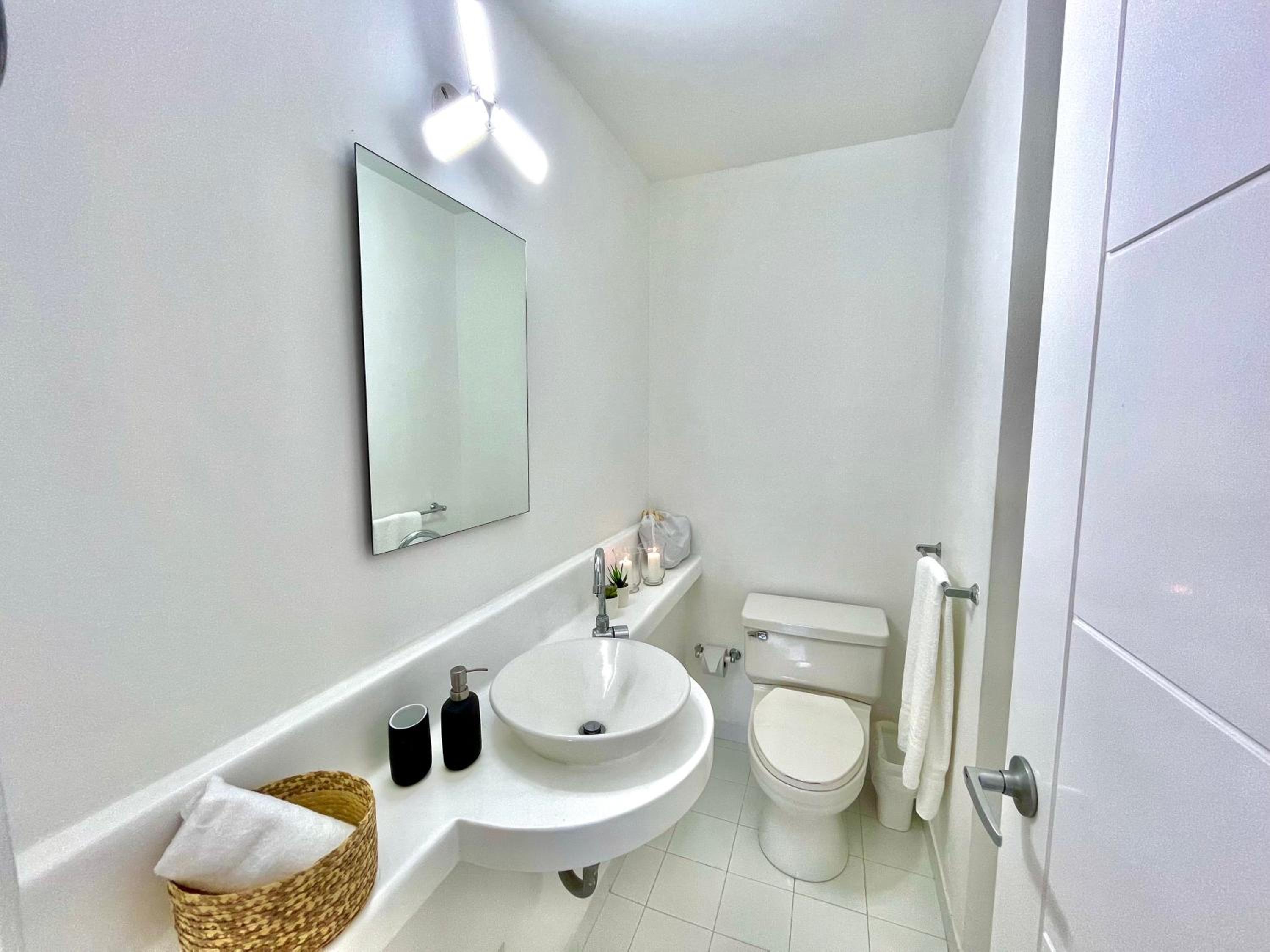 by Calamari Homes - Parque Centenario 202 walled city