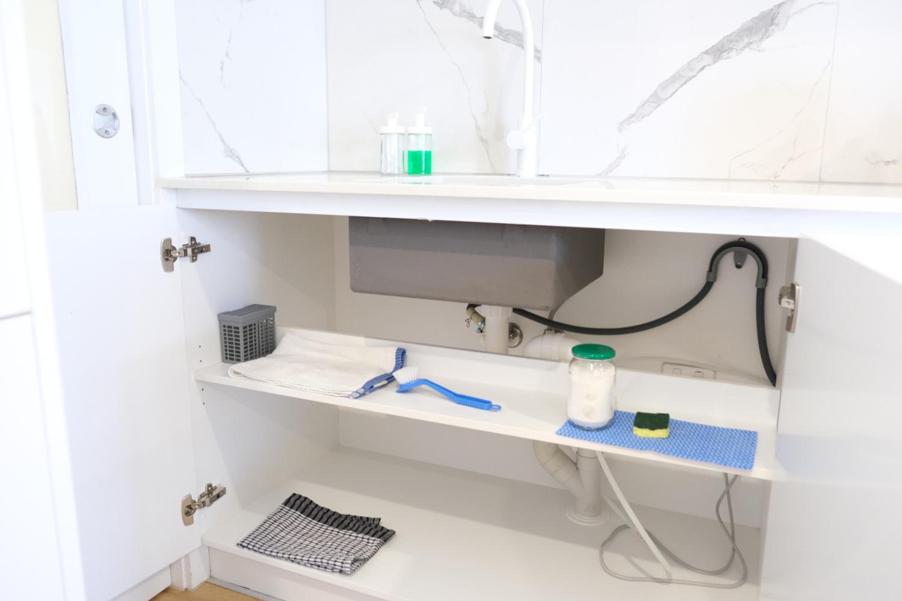 CBD Japanese Retreat 2BR 1P Brekky Wifi Netflix