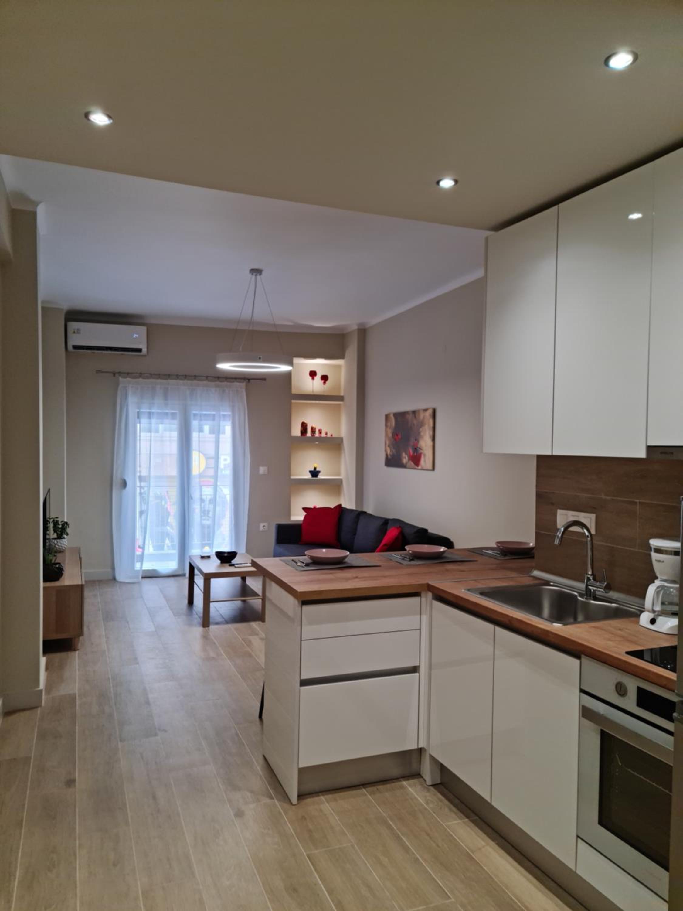 KYANA luxury
