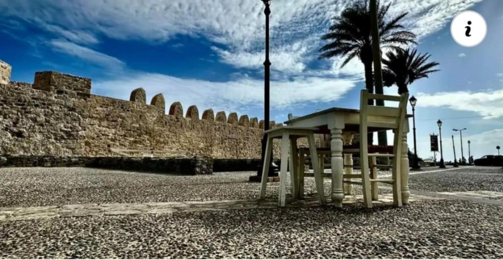 MaciliaVilla.