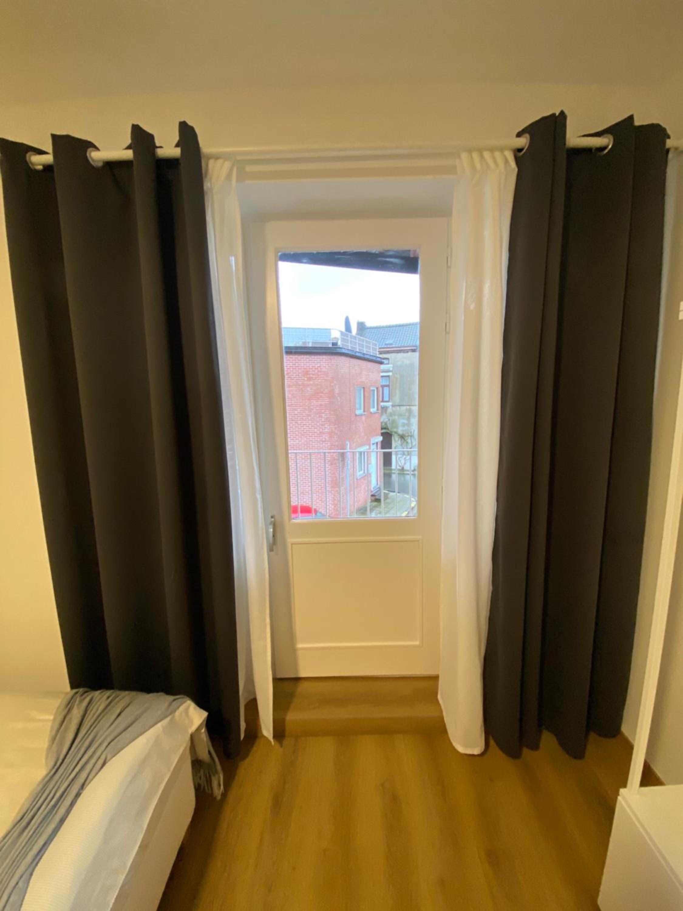 D-012 Bel appart et balcon climatisé parking privé gratuit sur demande