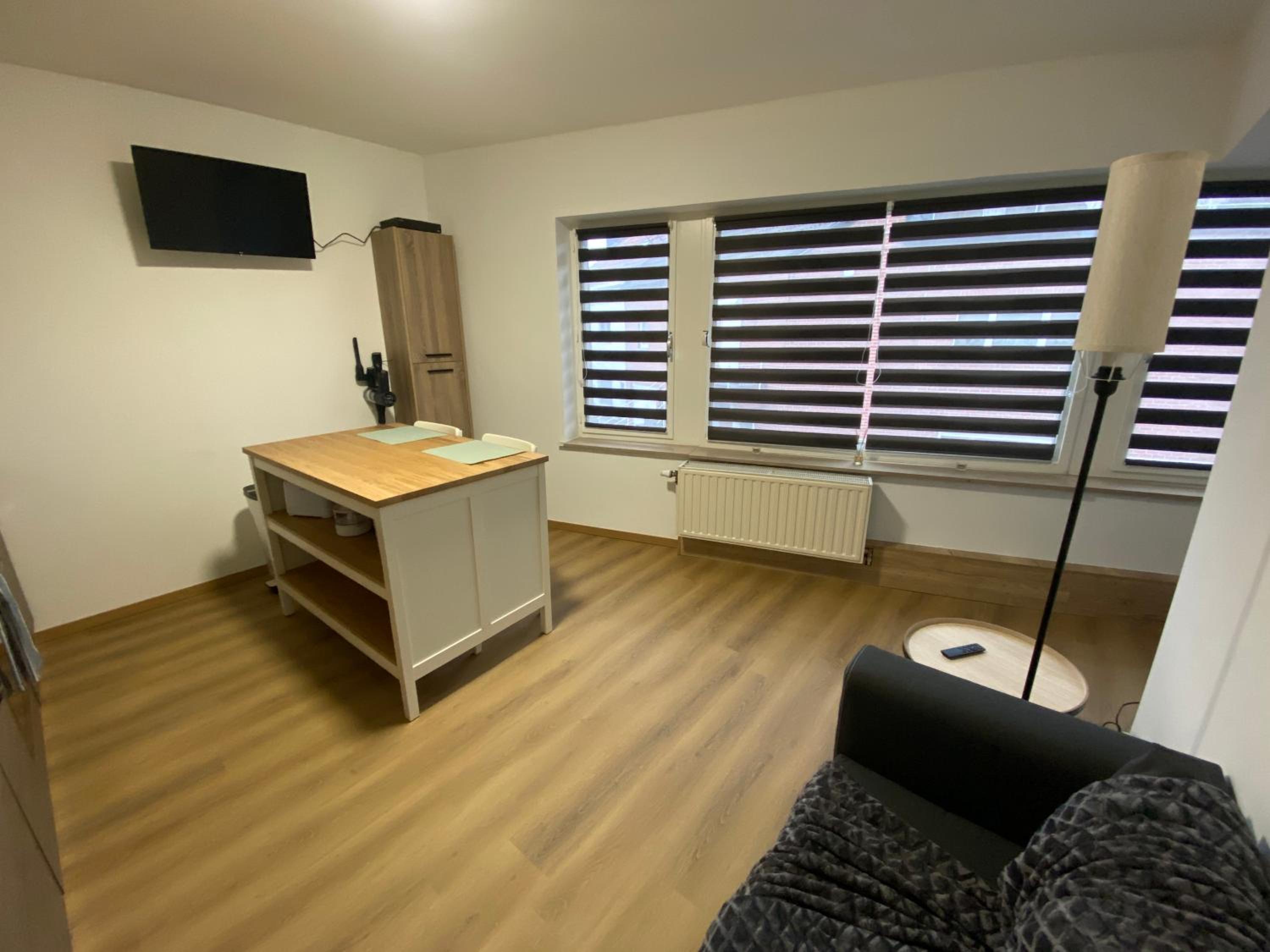 D-012 Bel appart et balcon climatisé parking privé gratuit sur demande