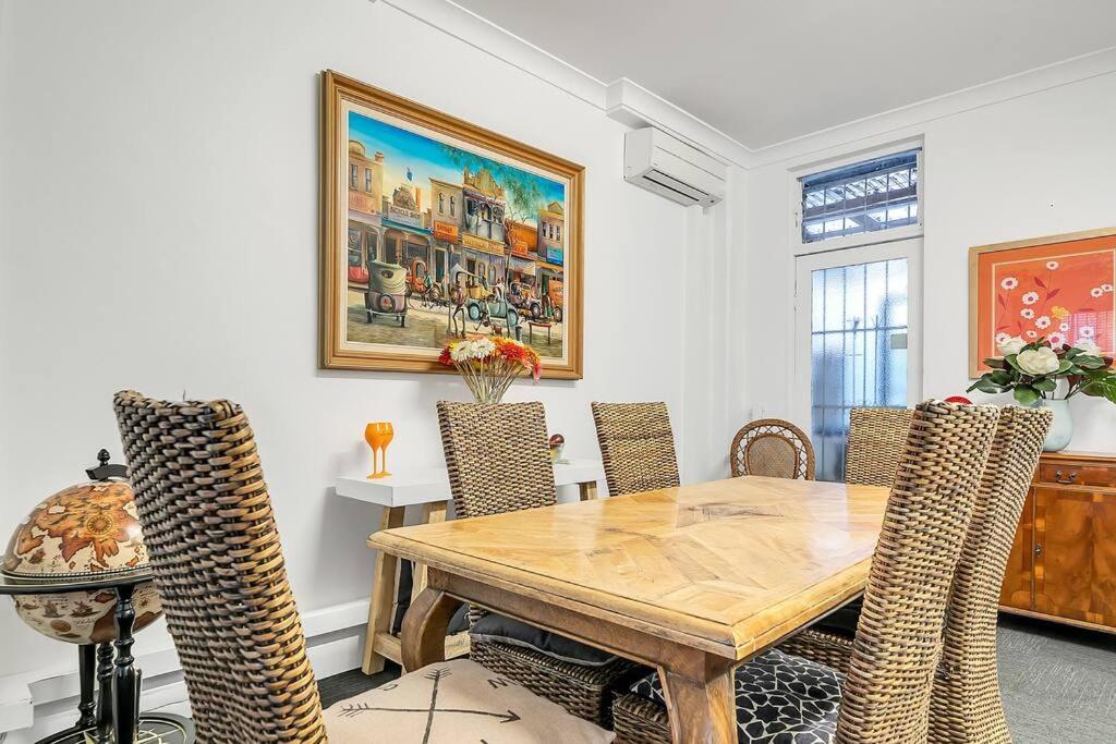 5 Bedroom Victorian Terrace in a Fab Location