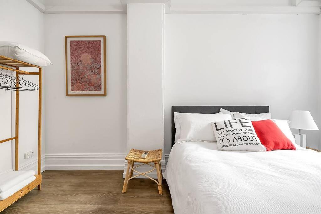 5 Bedroom Victorian Terrace in a Fab Location