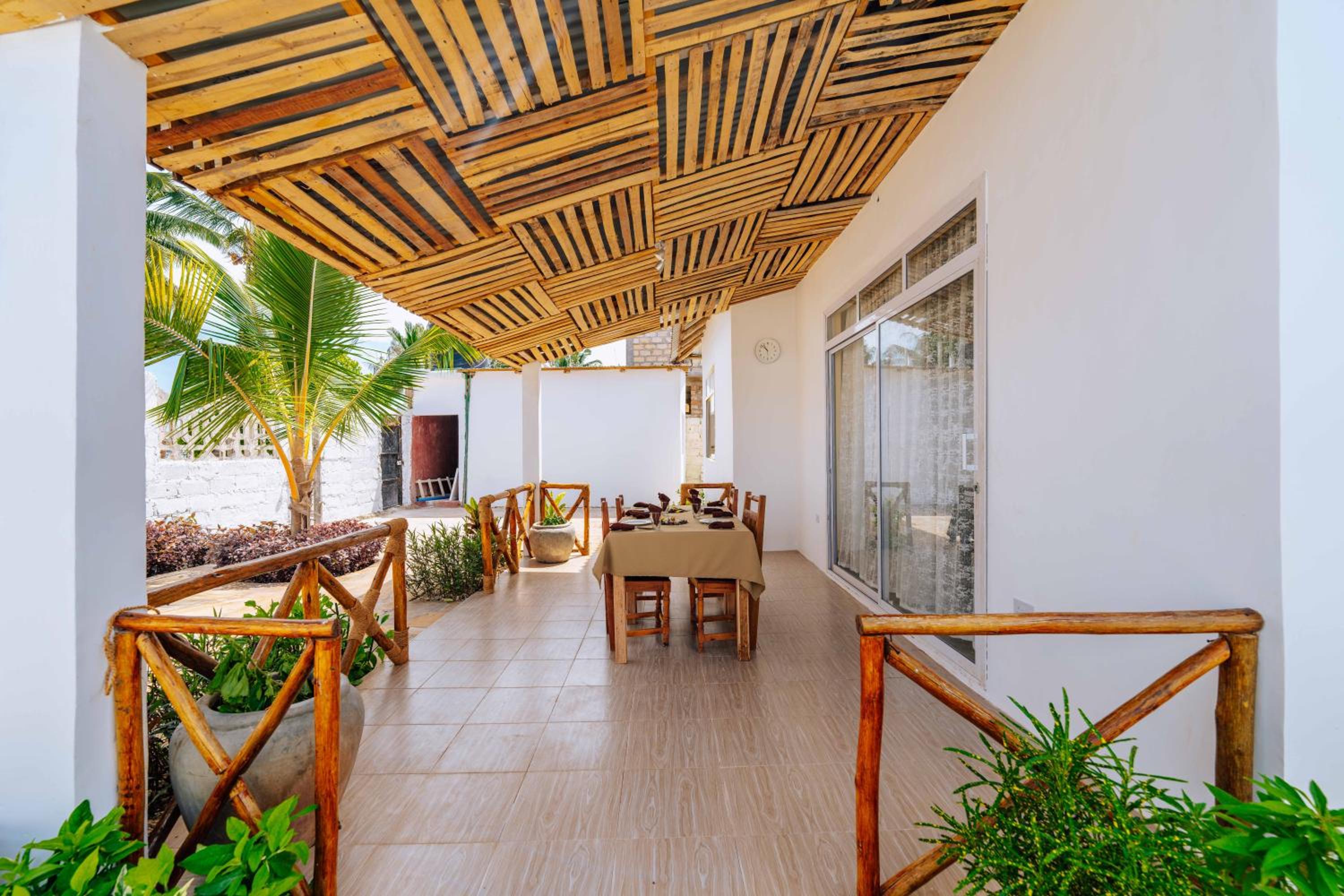Pongwe Beach Front villa 2 view 5