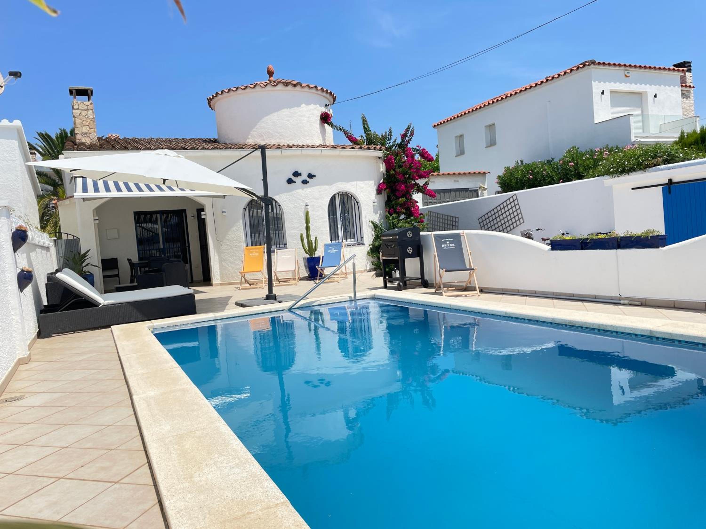 Hotel Charmante villa avec piscine dans les canaux - Image 1