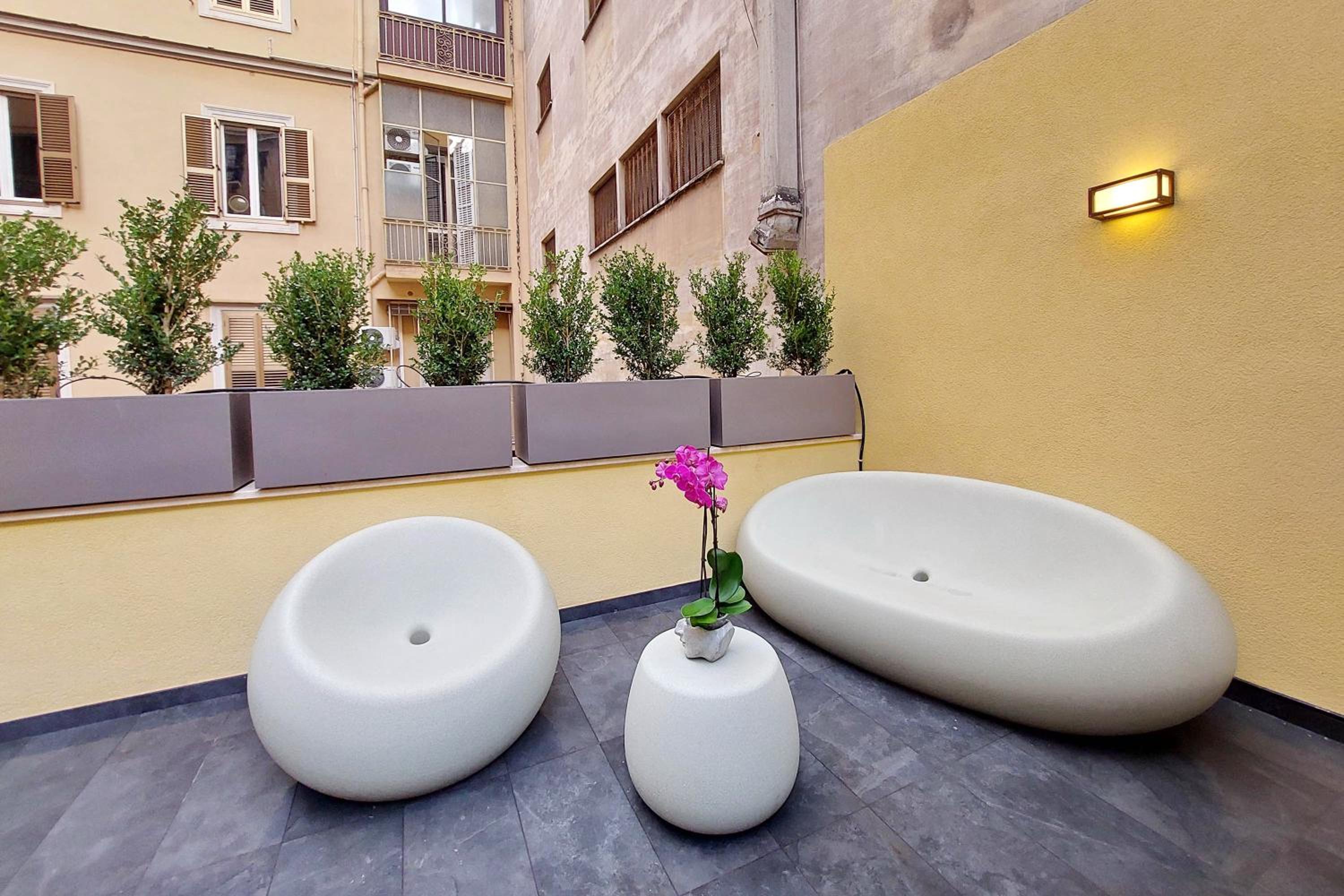 balance & terrace