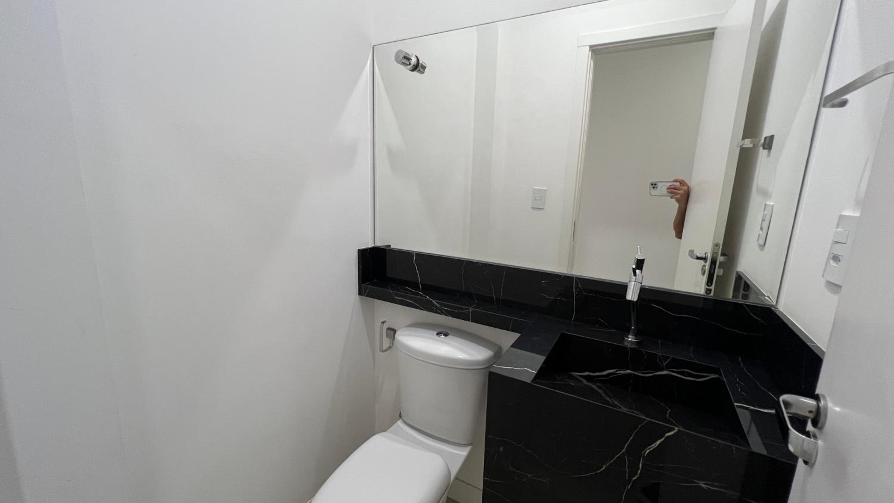 Apartamento itapema 3 suítes novo todo climatizado