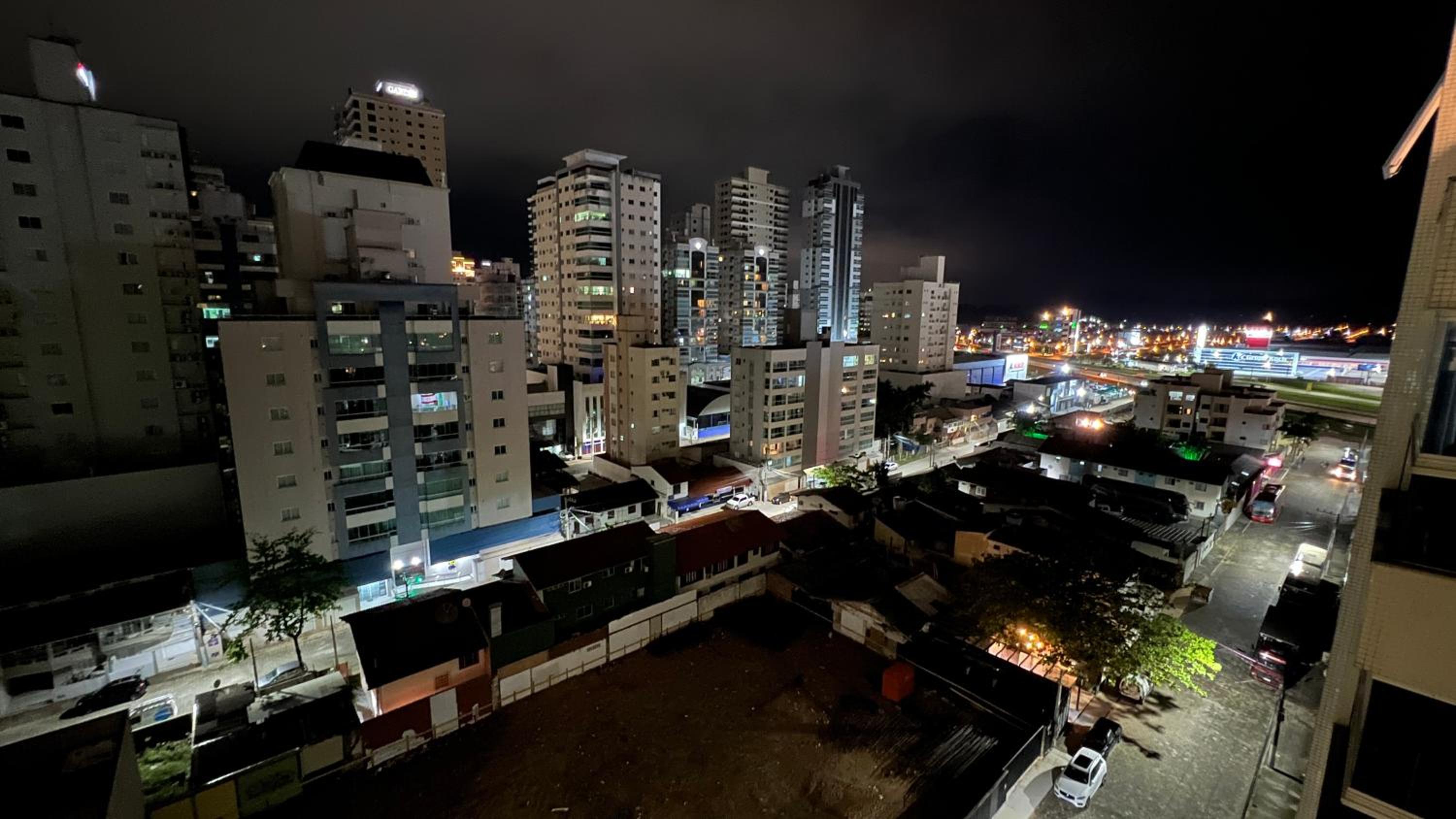 Apartamento itapema 3 suítes novo todo climatizado