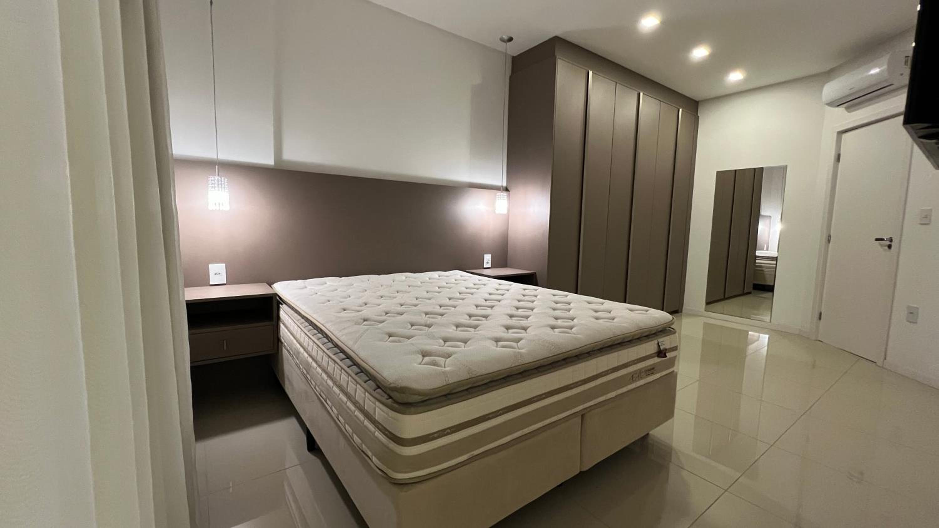 Apartamento itapema 3 suítes novo todo climatizado