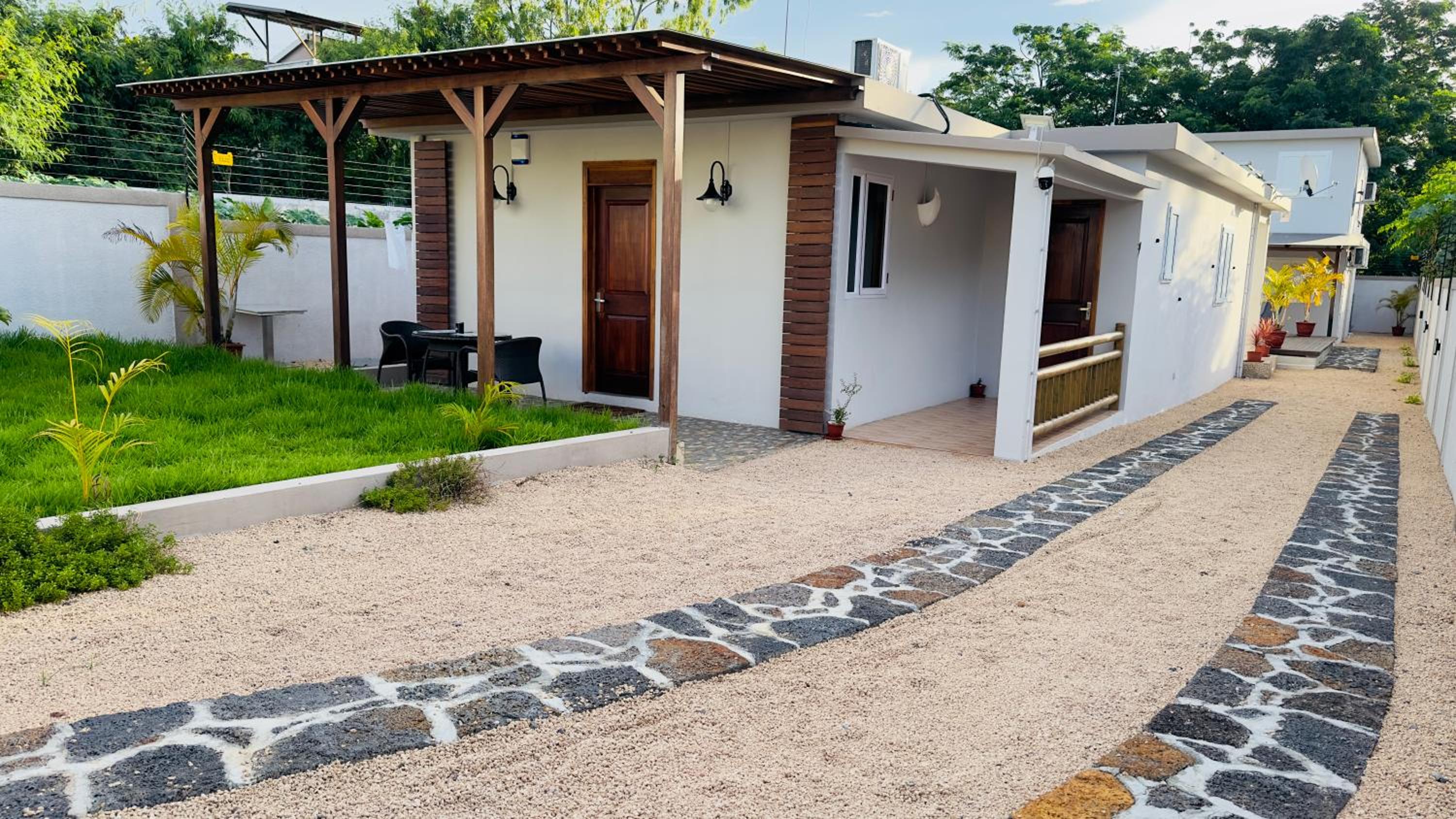 Coral Palms Villas -Apartments view 2