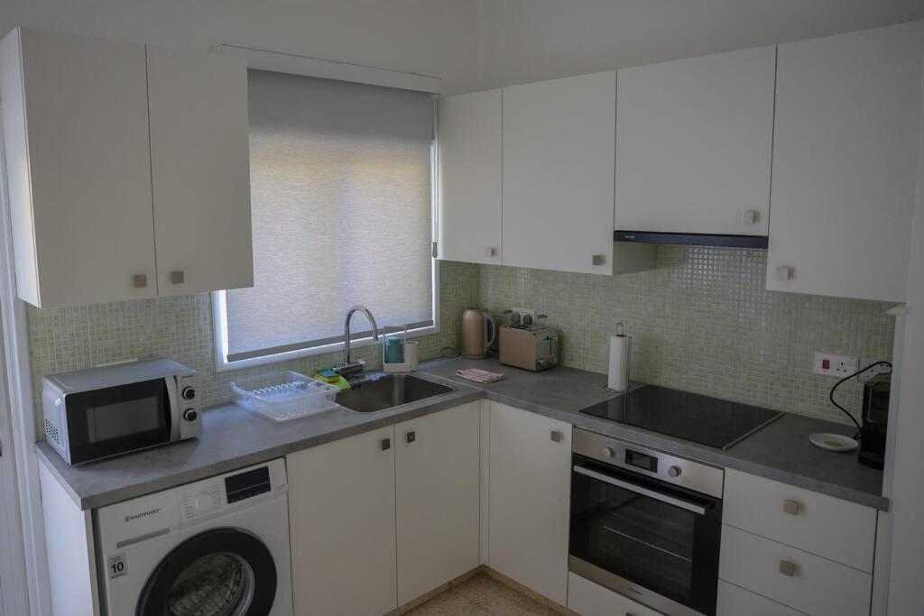 Cozy 2 Bdr Nicosia City Free Parking Wifi