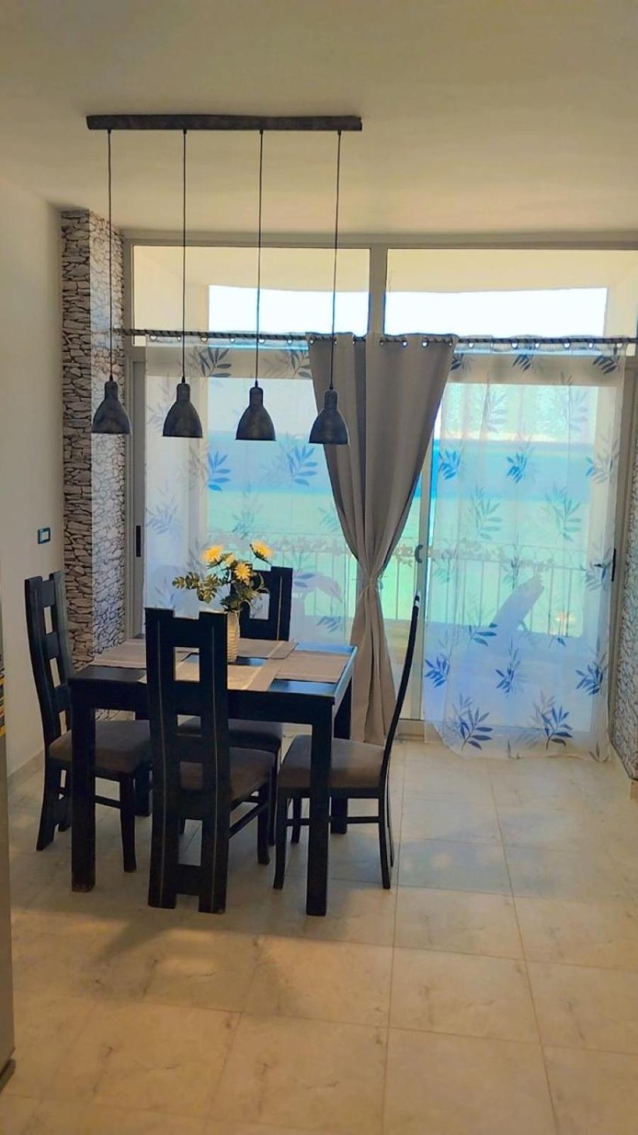 Evi's Infinity Sea View Apartment