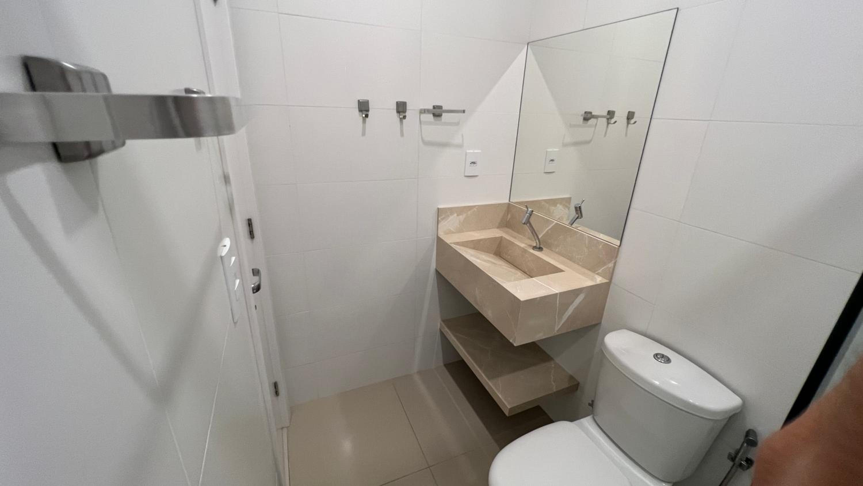 Apartamento itapema 3 suítes novo todo climatizado