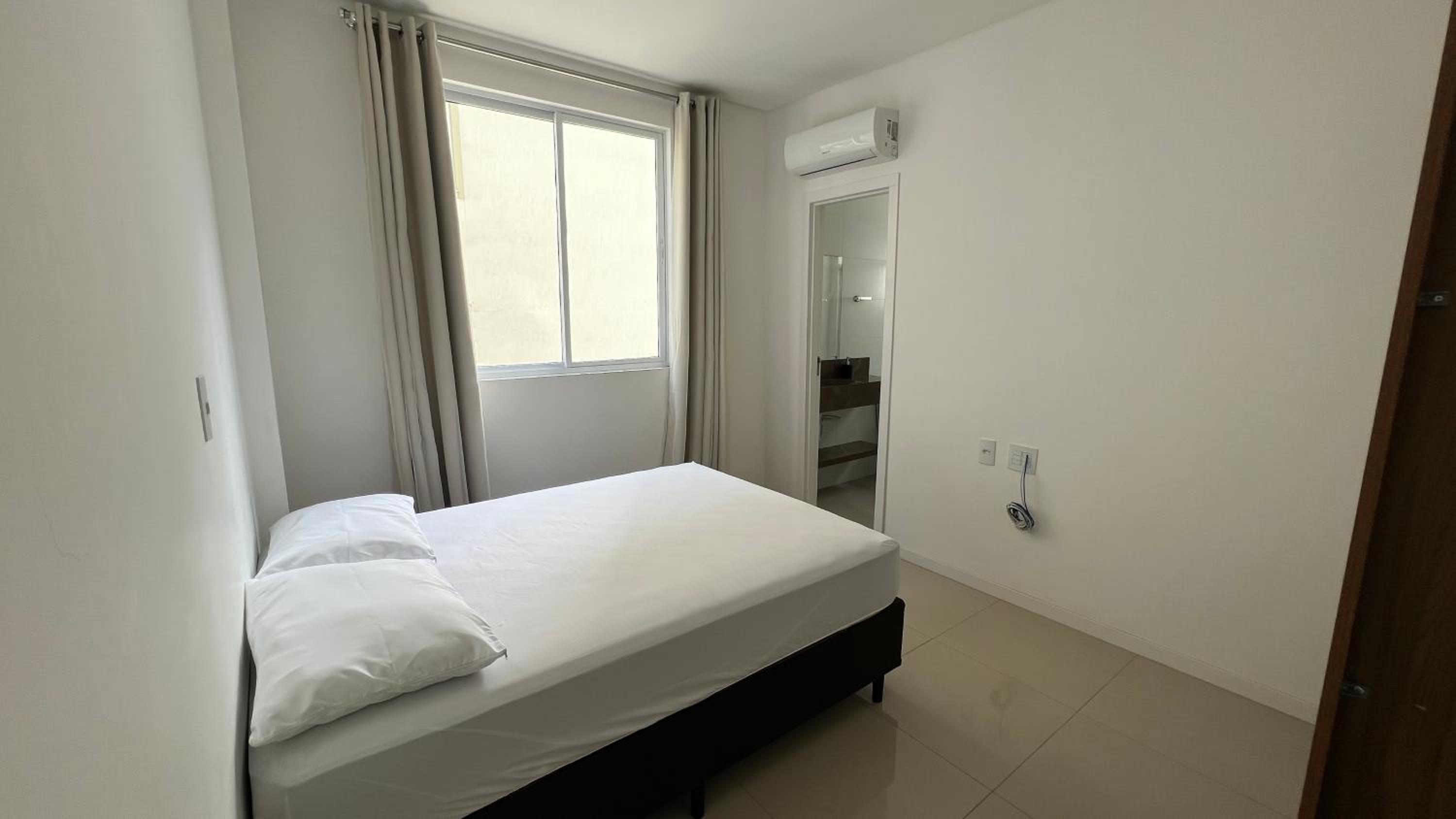 Apartamento itapema 3 suítes novo todo climatizado