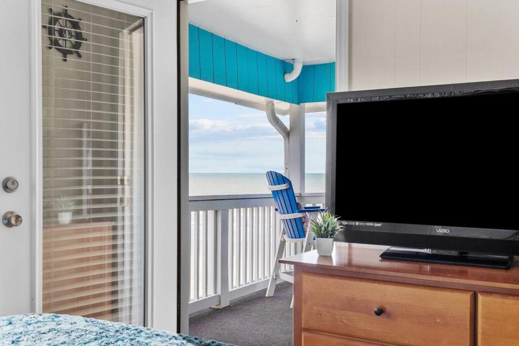 Winter Specials! Ocean View Garden City Condo
