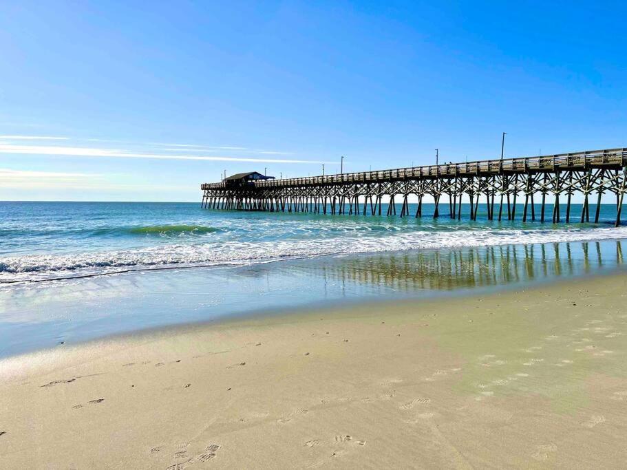 Winter Specials! Ocean View Garden City Condo