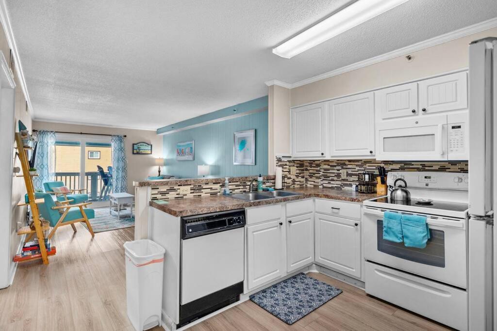 Winter Specials! Ocean View Garden City Condo