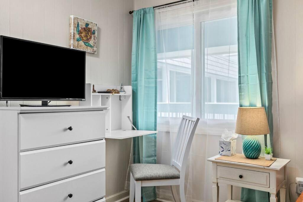 Winter Specials! Ocean View Garden City Condo
