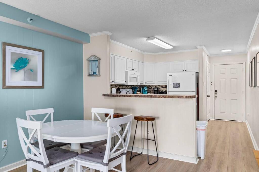 Winter Specials! Ocean View Garden City Condo