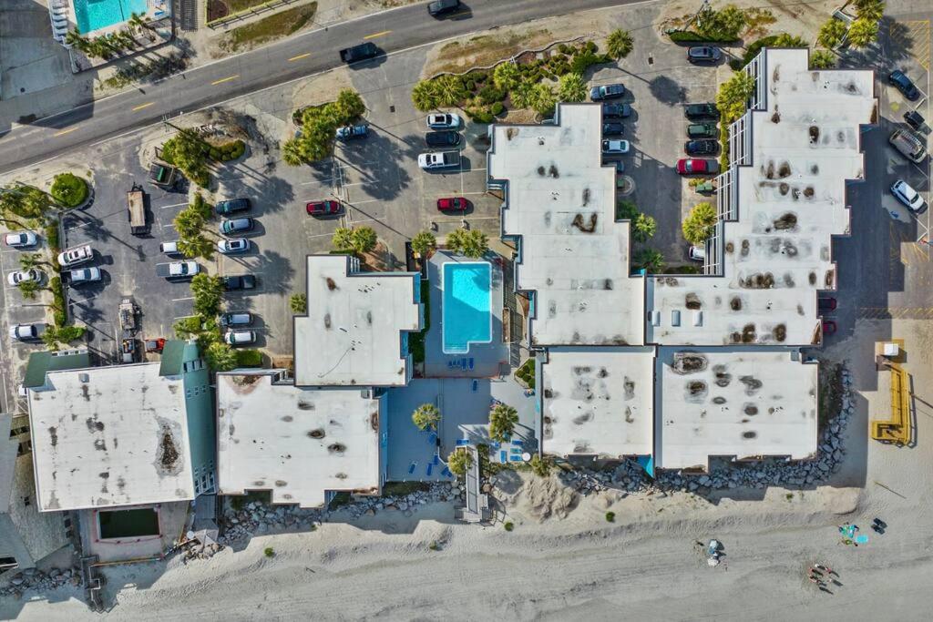 Winter Specials! Ocean View Garden City Condo