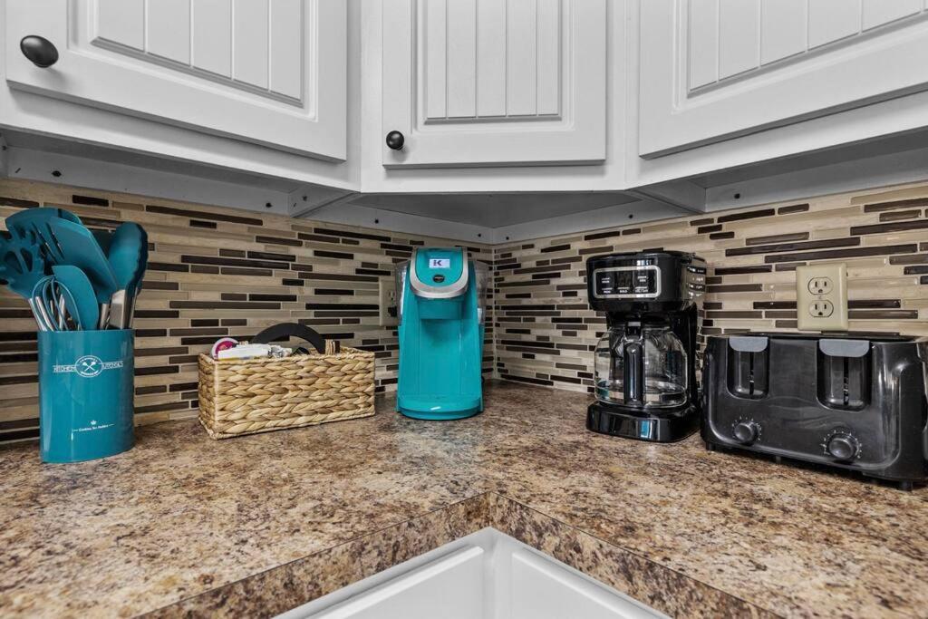 Winter Specials! Ocean View Garden City Condo