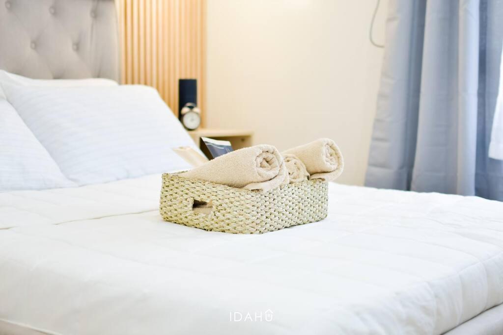 Idahu Salt Lake Mesavirre Garden Residences Bacolod Modern Studio view 5