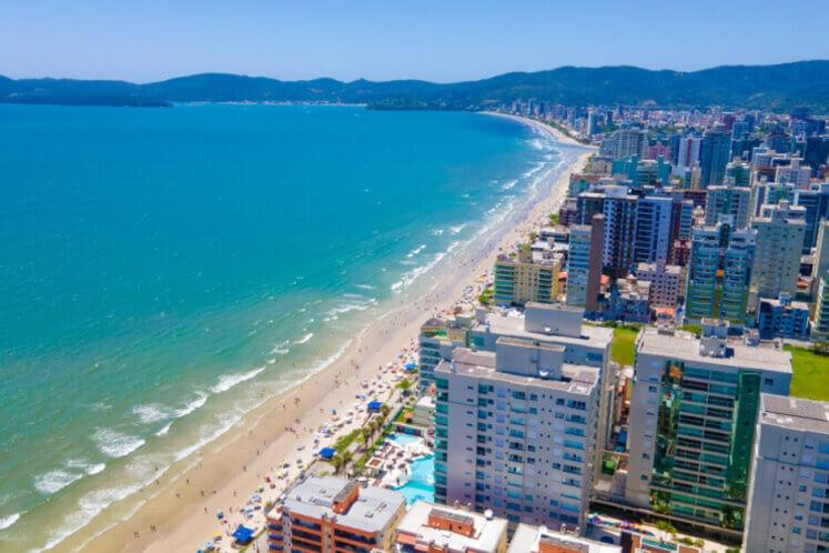 Apartamento itapema 3 suítes novo todo climatizado