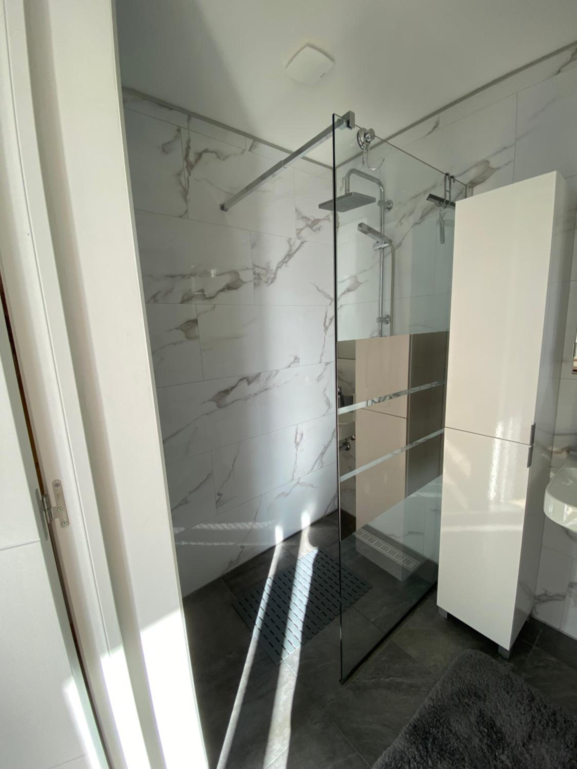 The Little Oak - tiny house with bed on mezzanine & terrace - from 1 to 4 p Disney, Paris & CDG