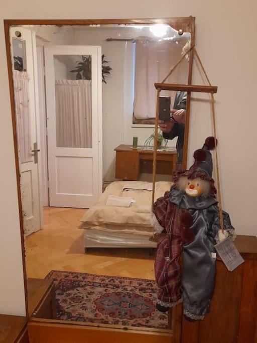 Emese Central Square Vintage Apartment