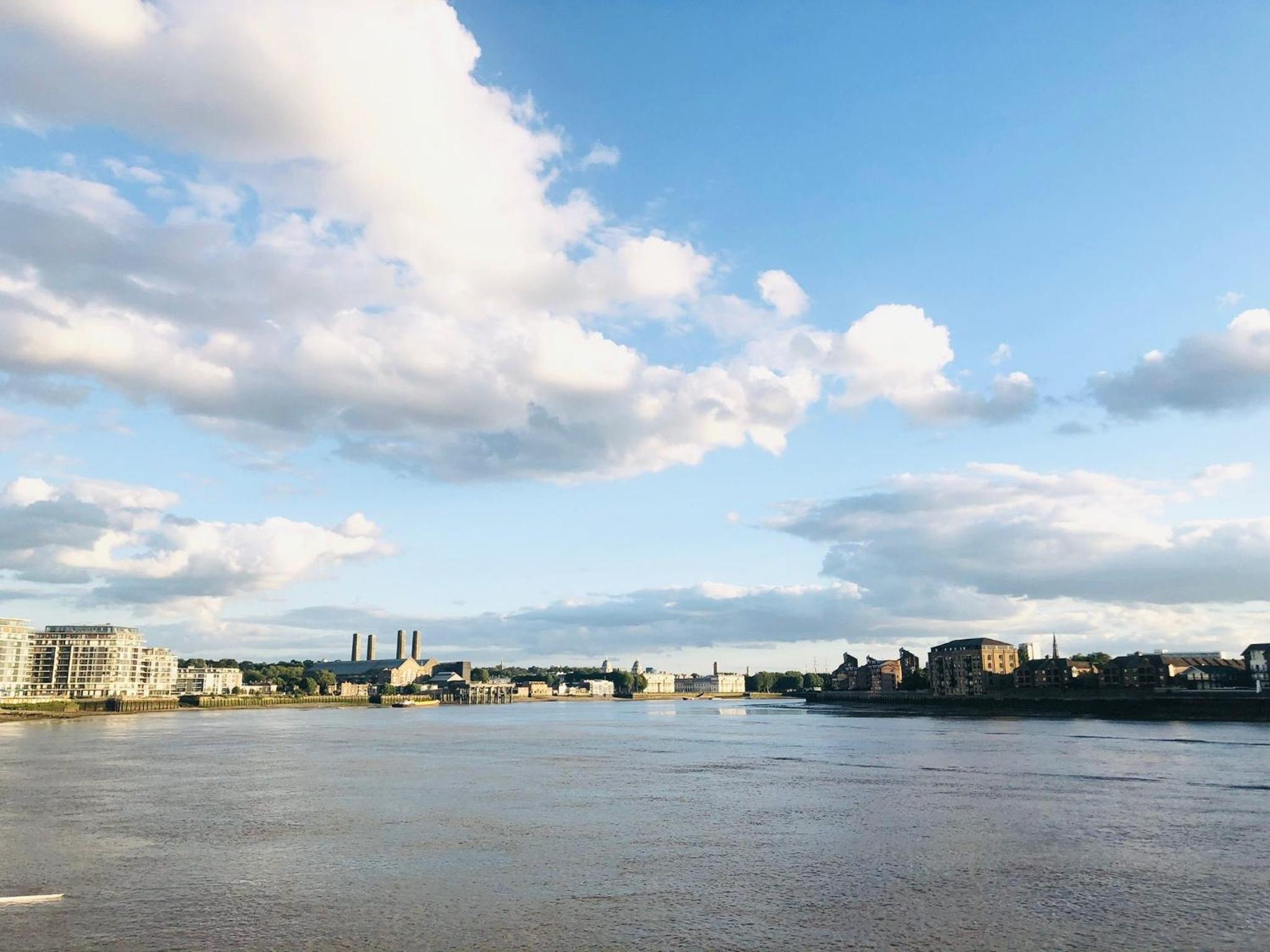 Apartment in Greenwich Near The 02 With A Balcony and View