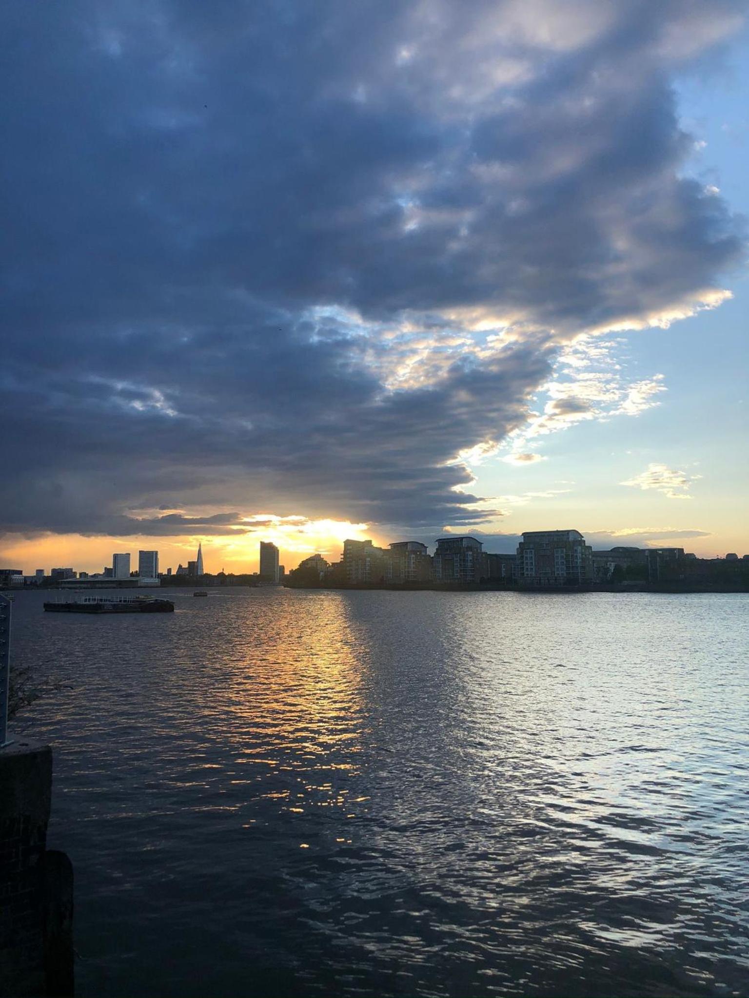 Apartment in Greenwich Near The 02 With A Balcony and View