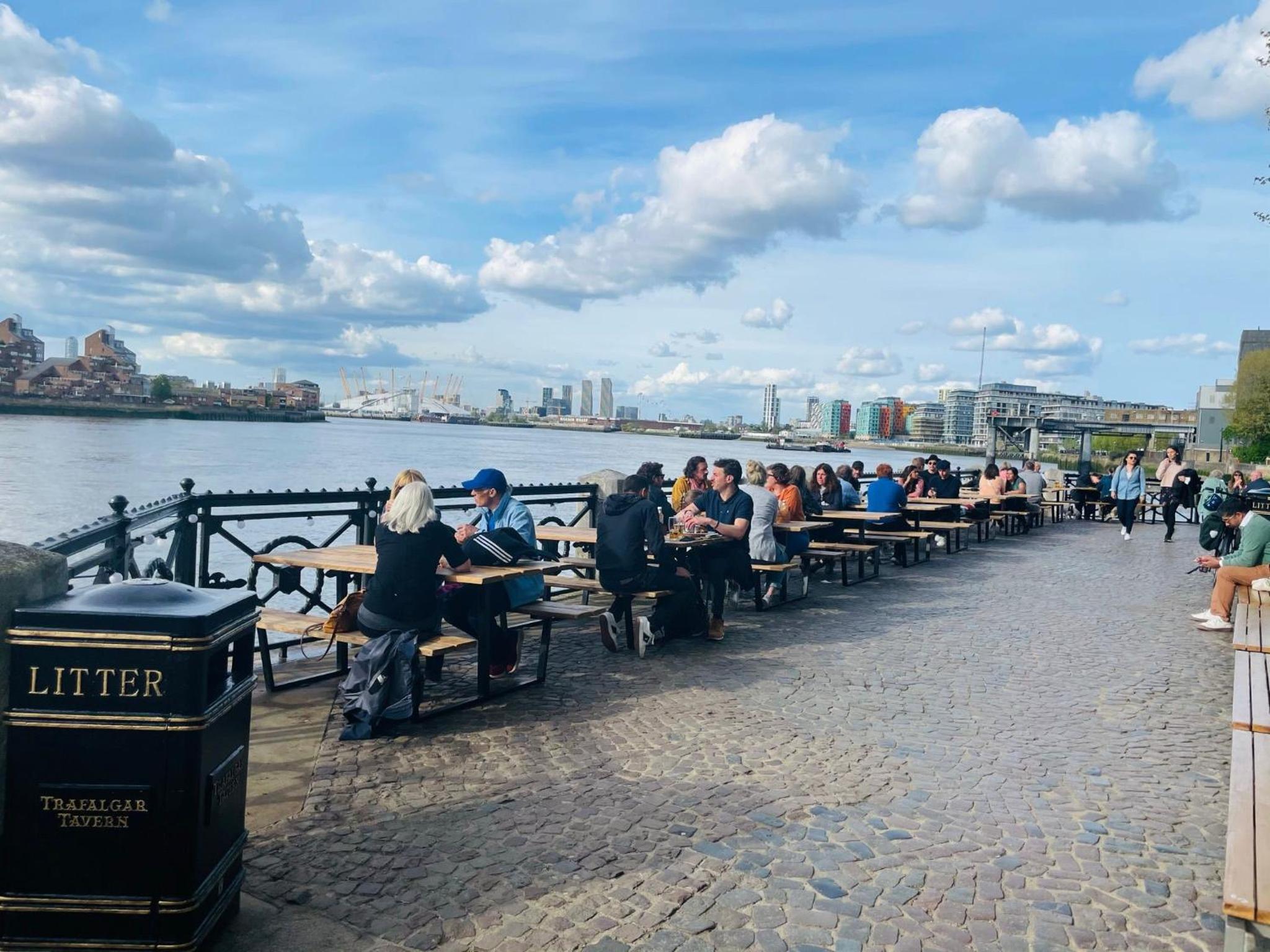 Apartment in Greenwich Near The 02 With A Balcony and View