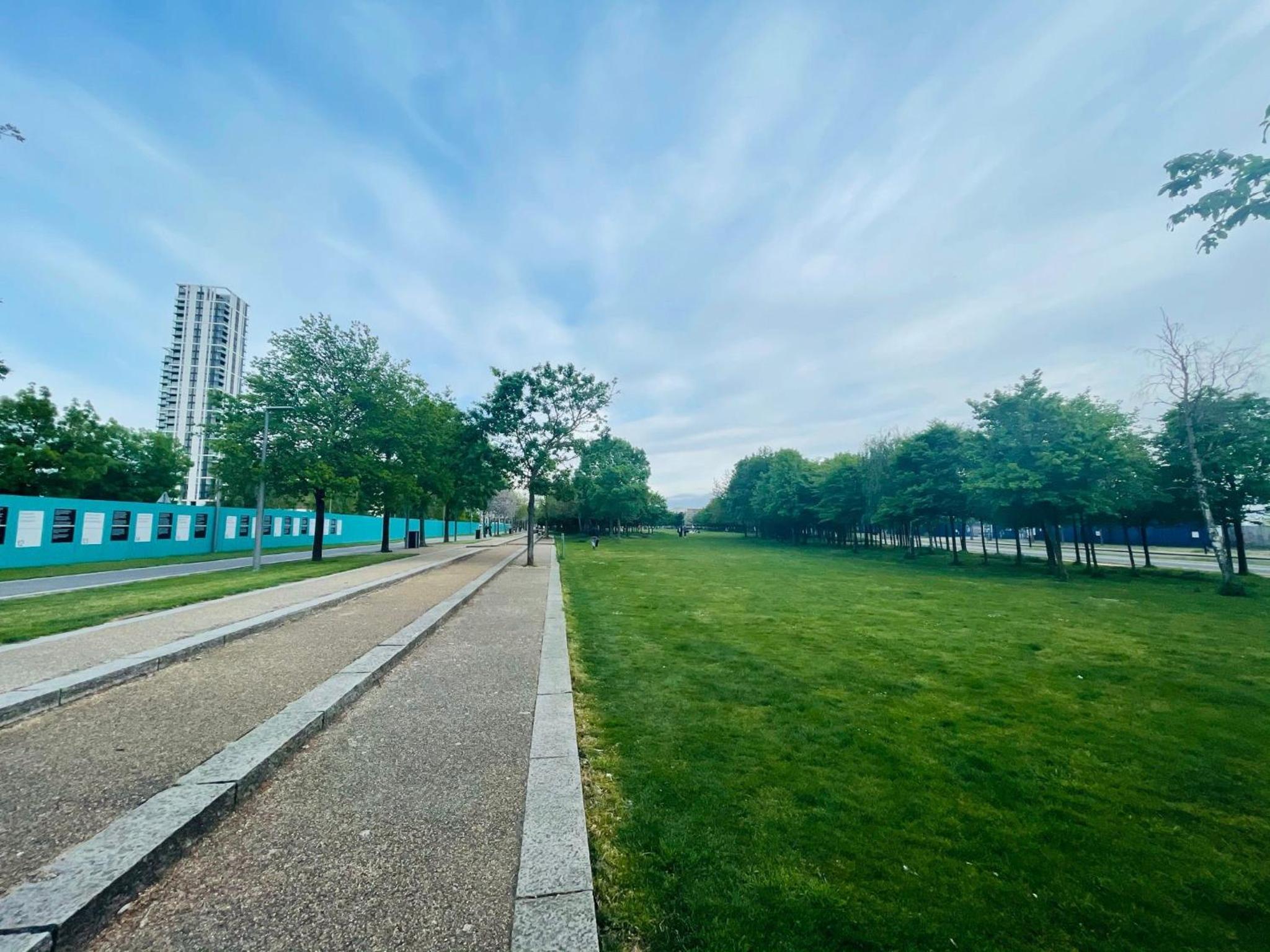 Apartment in Greenwich Near The 02 With A Balcony and View