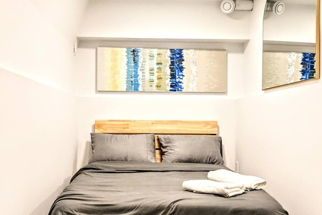 2 Bed Apartment Free Parking Central Location