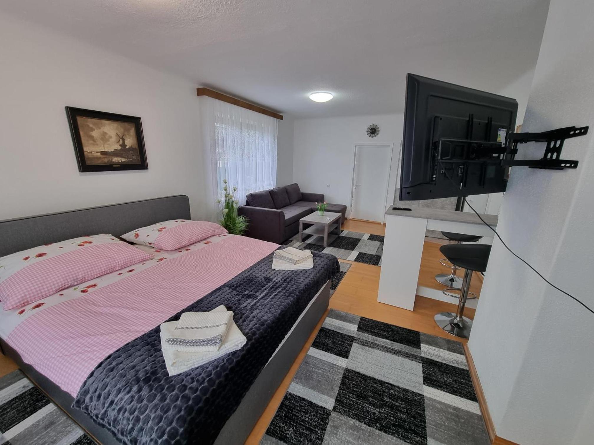 Pension DonauBlick Grein 2 in Stifterstrasse 19A