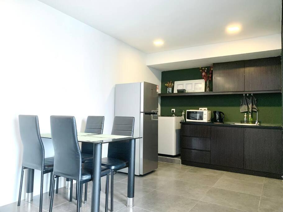 Cozy Home for 5 to 7 pax (Parking provided) photo 6