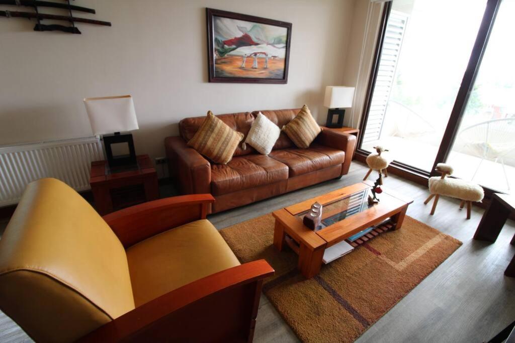 TuArriendoCL-B101 Depto con Hermosa Vista al Lago 4PAX 2D2B