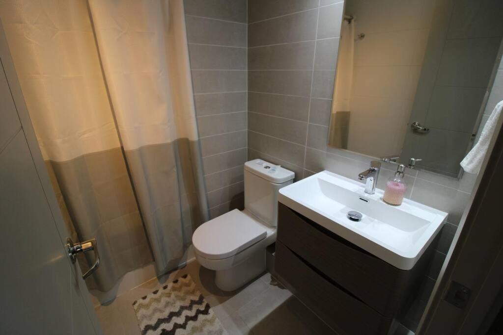 TuArriendoCL-B101 Depto con Hermosa Vista al Lago 4PAX 2D2B