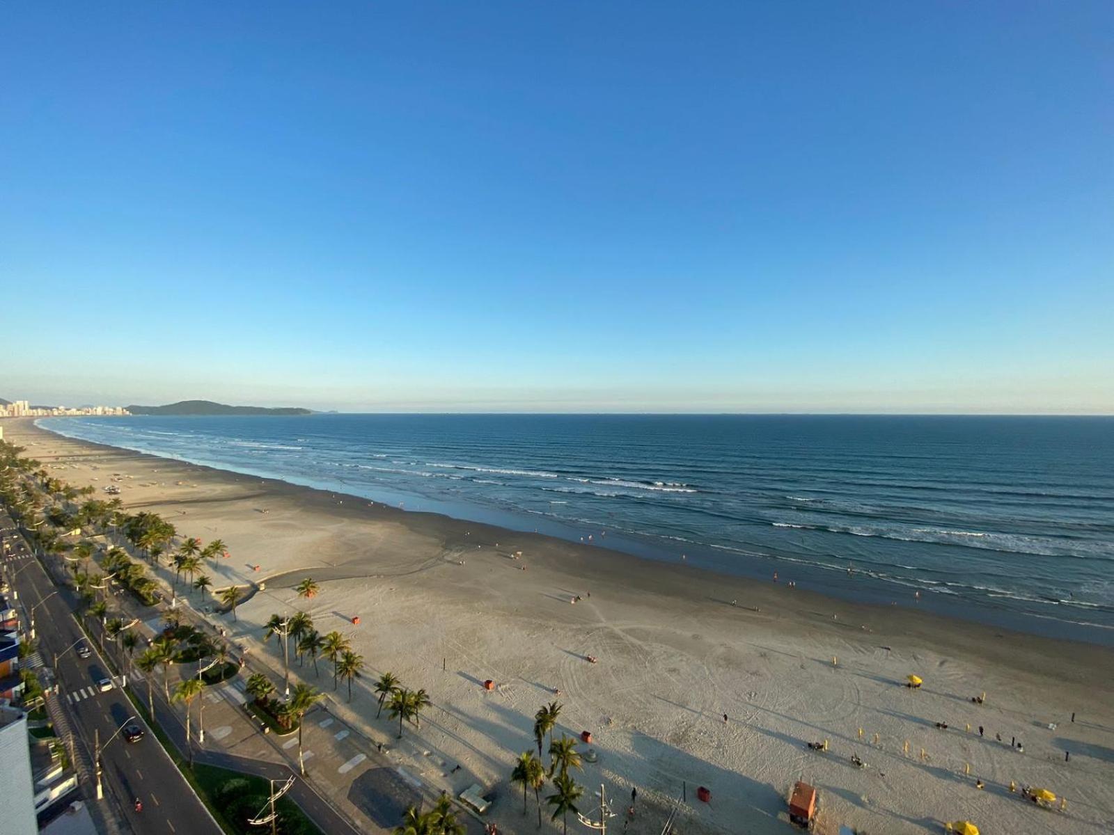 Apartamento kitnet pé na areia praia Ocian