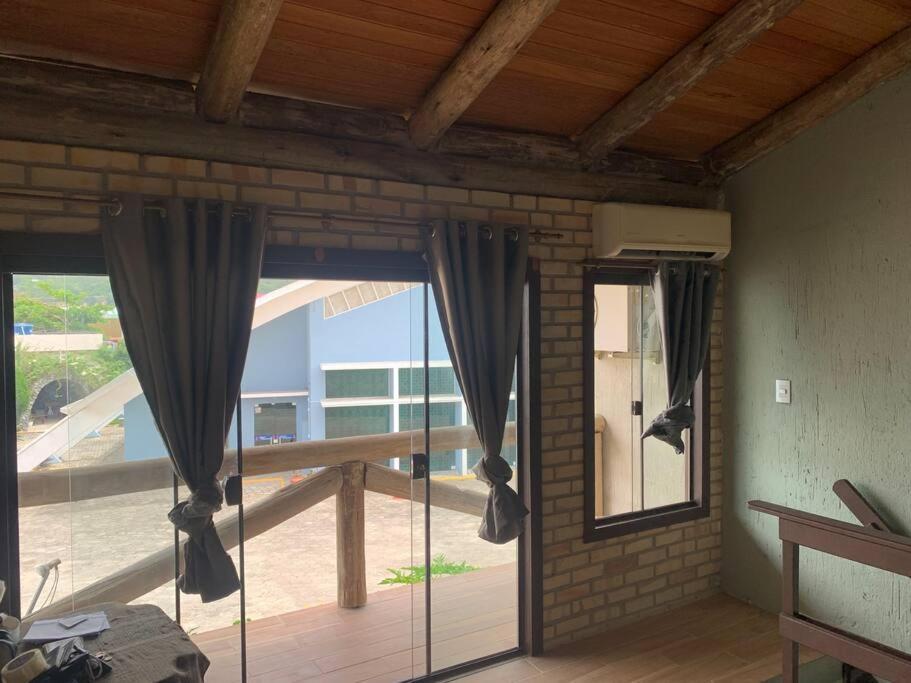 Casa-Flat em Bombas - Bombinhas