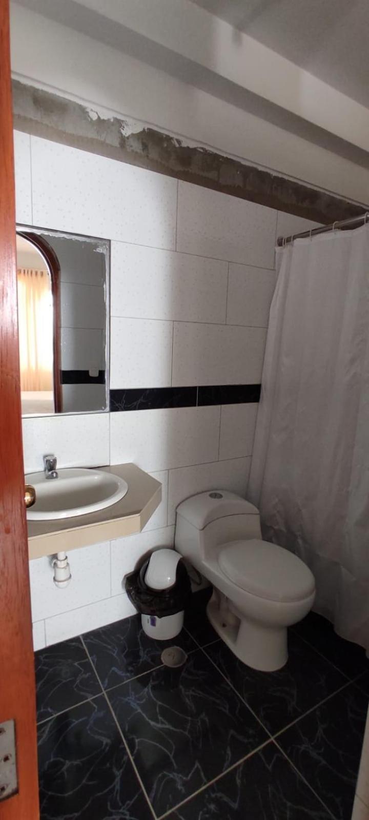 HOSPEDAJE LINDA LIRIO