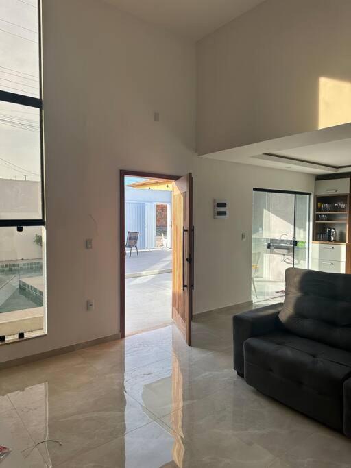 Casa nova e linda para curtir suas férias