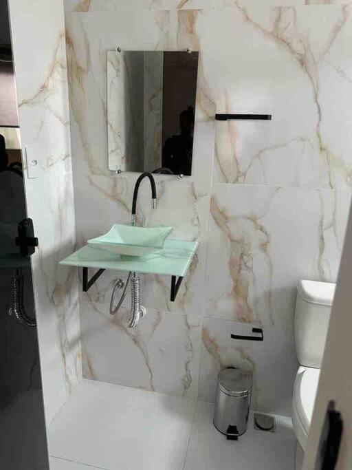 Casa nova e linda para curtir suas férias