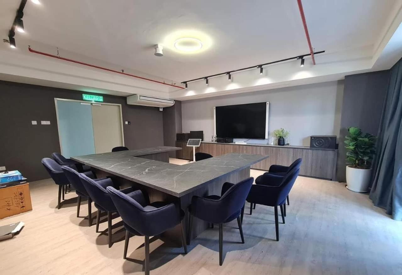 HORIZON SUITES, 1 bed 1 bath room free WiFi , Netflix more facility photo 2