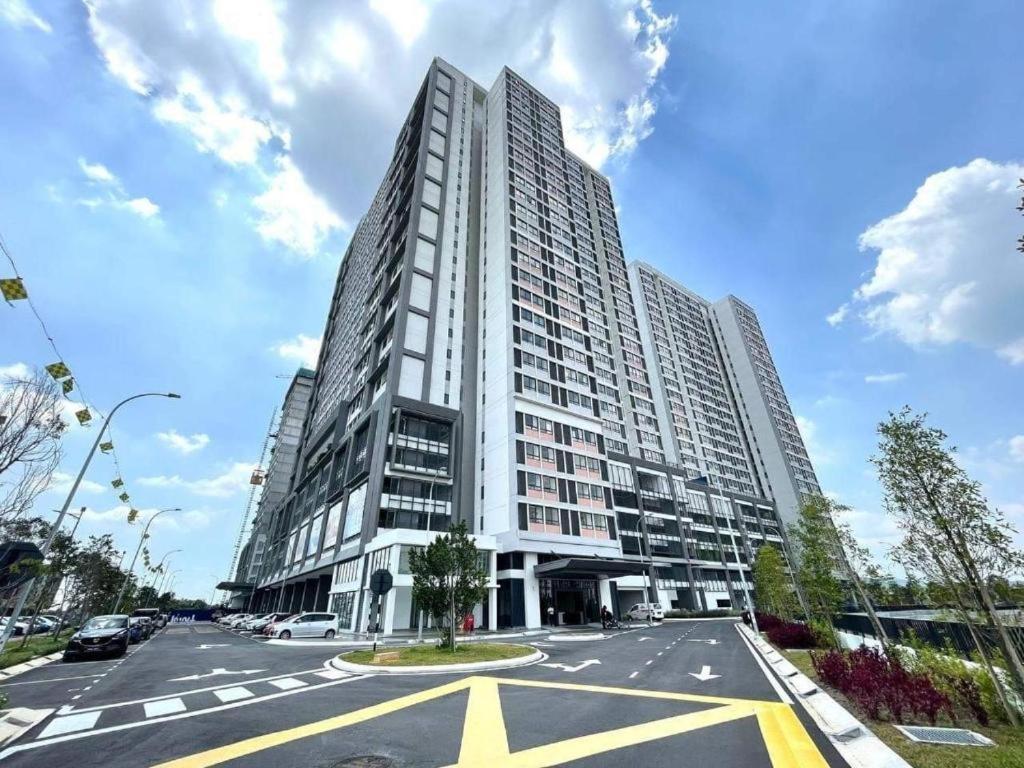 HORIZON SUITES, 1 bed 1 bath room free WiFi , Netflix more facility photo 8