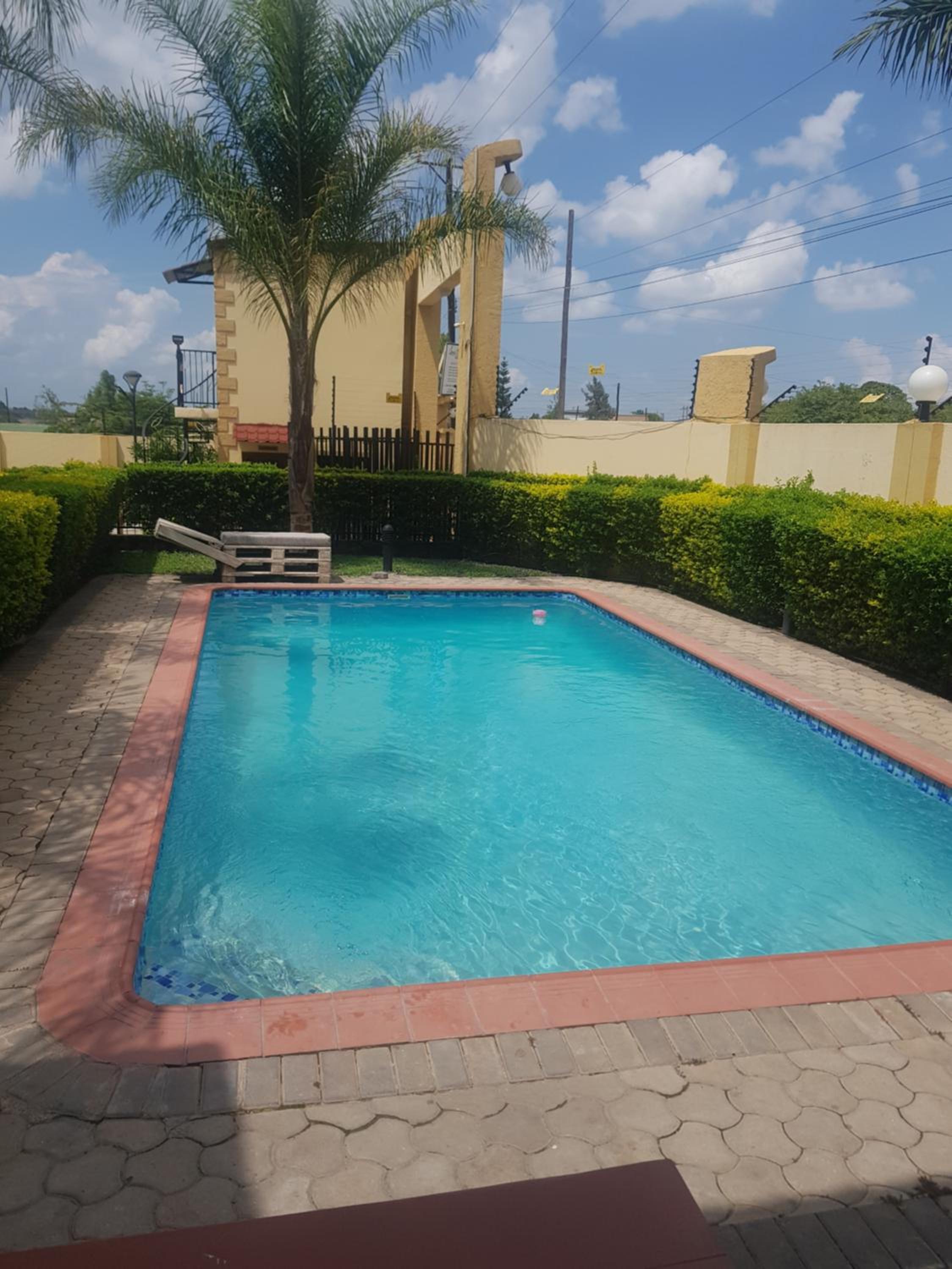 Louie Villa kabulonga