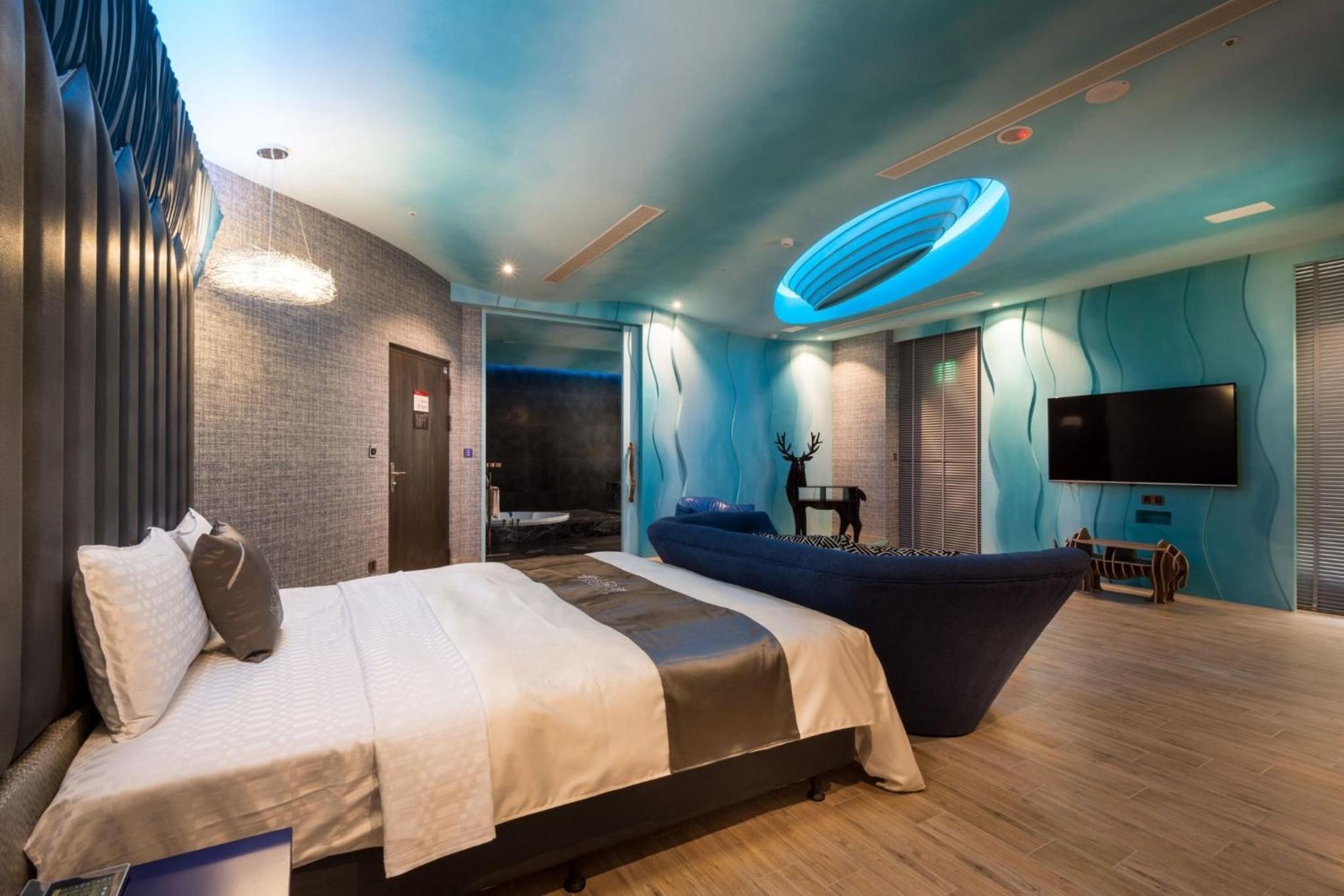 Icolour Villa Motel